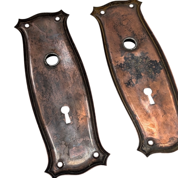(2) Antique Victorian Copper Plated Keyhole Escutcheons, Door Backplates - Picture 10 of 13